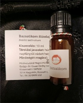 Bazsalikom illóolaj (Aethroleum Basilici)